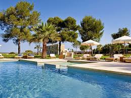 Located in andalo, hotel majorka is near theme parks and in the mountains. Die 20 Schonsten Boutique Hotels Auf Mallorca Fur Ihren Urlaub 2021