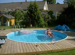 Kleinergarten In 2020 Schwimmbaddecks Gartenpools Pool Spa