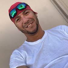 Question: my niece who was 18 worked at a dispensary and they wound up  sending her a 1099. Is that legal? I was always told that was a no no when I