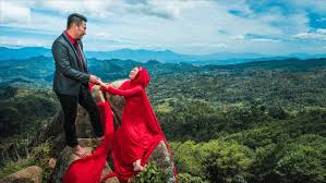 Check spelling or type a new query. 30 Konsep Prewedding Outdoor Indoor Unik Casual Simple