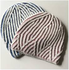 Uses two colors of yarn to maximum effect. Triangles Brioche Knitting Hat With Free Pattern