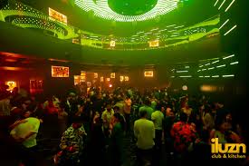 Iluzn Club & Kitchen