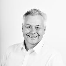 Marc Hoff's Instagram, Twitter & Facebook