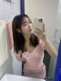 超嫩小嫩妞一枚！有葛格想深入瞭_P1_茶訊樓鳳