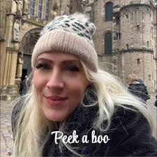 Michelle Micheletti's Instagram, Twitter & Facebook