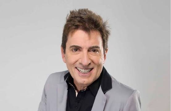 Contemporáneos: BETO CESAR Destacado como actor teatral y humorista,  protagonizó piezas como “Departamento por un día”, “El rotativo del humor”,  “Te sigo queriendo”, “Escandalosas”, “Barbierísima”, “Más que humor”, “Tu  cola me suena”, “