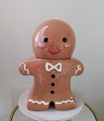 I had a girl's gingerbread themed brunch today. 🥰🎄