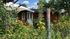 Dem pächter wird das stück land, in diesem fall die parzelle, für meist unbestimmte. Wo Die Wartezeit Am Langsten Ist Und Wo Anlagen In Gefahr Sind Rbb24