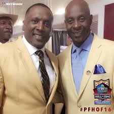 Machine washable, water repellent finish. Dennis On Twitter Mcclain On Nfl Is That Jerry S Hof Jacket Or His Century 21 Jacket Dan Patrick Called Him Out During The Super Bowl