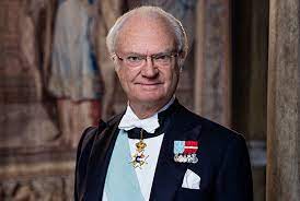 He played for myrevenge with froggen, vaali, mystress, sluskarn, farfain and ube. Kung Carl Den Sextonde Gustaf Sveriges Kungahus