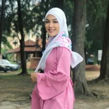 Furthermore, the matter was particularly disgraceful as her family was still mourning the loss of her elder sister on aug 23. I Feel Like Eyka Farhana Hijab Version