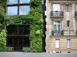 begrunte fassade musee du quai branly paris fassade