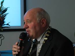 Mervyn prepares to say National farewell