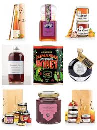 Celebrate new home owners and discover home gifts that anyone will appreciate. 12 Housewarming Party Gifts With Special Meaning Partyideapros Com