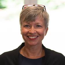 sheleadscollective #youngleader #womenintech