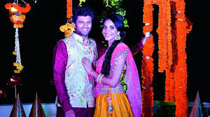 Lights Camera And More Lights Vijay devarakonda lifestyle 2020, girlfriend, income, house, cars, family,biography,movies&net vijay deverakonda real wife real wife of vijay deverakonda vijay deverakonda ki asli patni kaun shalini about love & marriage plans with vijay devarakonda. lights camera and more lights