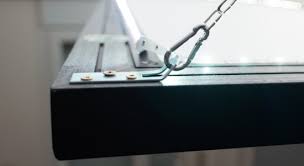 Enregistrer ce produit dans une liste. Un Miroir Hemnes Suspendu Au Dessus Du Lit