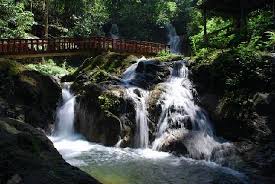 As a result, the higher up you go the fewer people you'll encounter and the less litter you'll about 13 km from rawang town, kanching waterfall is located next to templer park and commonwealth forest park falls. Pin On Waterfalls