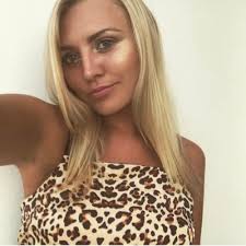 Amber-Jade (@amberjadeee_)