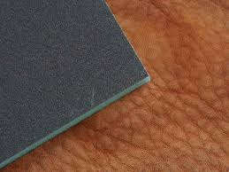 Das geht schneller, wenn man den teppich staubsaugt oder lüftet.für diesen teppich benötigt man durch lüften und staubsaugen verflüchtigt sich der geruch, den neue teppiche haben können. Ol Fett Wachs Harz Und Kaugummi Entfernen Lederzentrum Spezialist Fur Lederpflege Lederreparatur Beratung