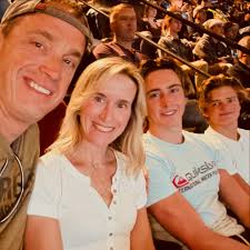 Please join us in giving a warm welcome to our NEW Associate Program  Director, Dr. Natalie Laub! 🤩🥳 Natalie Laub (f/k/a Stavas) BSN, MD, MSHP  Grew up: