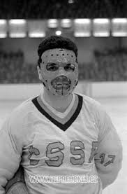 Polster für bauer 961 eishockey maske, hinten mit klebefolie versehen. 900 Hockeygoalimask Ideen In 2021 Eishockey Hockey Eishockey Maske