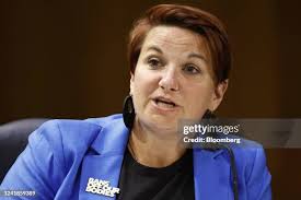 169 Louis Roe Stock Photos, High-Res Pictures, and Images