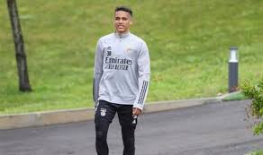 Pedro victor delmino da silva (born 13 april 1998), known as pedrinho, is a brazilian professional footballer who plays for portuguese club benfica as an attacking midfielder. Wn Hyiz2khm8wm