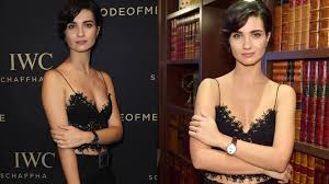 Tuba büyüküstün 5 temmuz 1982 tarihinde i̇stanbul'da doğdu. Sorrowful Farewell Message From Tuba Buyukustun Daughter Of The Ambassador The Reader S Voice Shakes That Thin Message That Will Make The Audience Cry Is Full Of Emotion World Today News