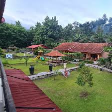Tempat wisata ini buka setiap hari mulai pukul. Osfa Villa Kedai Tepi Sungai Home Facebook