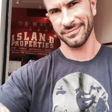 Adam Killian's Instagram, Twitter & Facebook