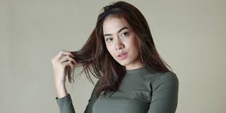 Program yang menyuguhkan berita atau informasi menarik dari dunia entertainment, di dalam dan luar negeri berdasar pada fakta dan informasi. Tak Lagi Perankan Ade Ok Jek Apa Kesibukan Baby Jovanca Kini Kapanlagi Com
