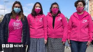 Spanish women filmed urinating left humiliated by judge - BBC News