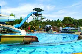 Aug 08, 2021 · tiket dewasa waterboom haurgeulis / tiket masuk kolam renang sanding waterboom majalaya dan lokasi jejak wisata : Boombara Waterpark Rantauprapat Tiket Masuk Dan Aktivitas Pariwisata Sumut
