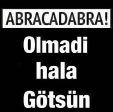 Komedi Panosundaki Pin