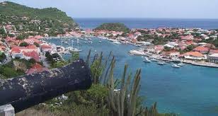 Notre village de 400 habitants est situé sur les rives de l'adour à. France Coronavirus L Ile De Saint Barth Se Confine Un Arrete Interdit L Emission De Brignoles Maville Com
