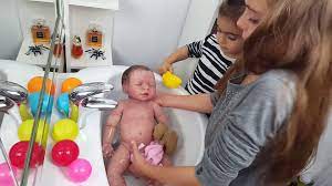 Wonder how to do a baby bath? Silicone Baby Bathtime Learn Colors Playing With Balls Dailymotion Video