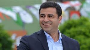 Kararın ardından selahattin demirtaş, yazılı açıklamada bulundu. Anayasa Mahkemesi Nden Demirtas Icin Hak Ihlali Karari