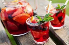 Erdbeer Campari Bowle Gutekueche Ch Wodka Bowle Sangria Rezepte Bowle Rezept Mit Wodka
