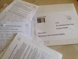 Zu händen post ~ haufige fragen deutsche post einschreiben.c o bedeutung und verwendung bei adressen auf briefen post und paketen.der adresszusatz zu händen kann den internen postlauf in einer großen firma oder behörde beschleunigen, da sofort klargestellt ist, an welchen adressaten das schriftstück weitergeleitet werden soll. Zu Handen Post Zu Handen Herrn Englisch Herrn Xy Dann Wird Die Post In Der Postzentrale Geoffnet Und Herr Xy Kriegt Das Offene Schreiben Harokat