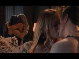 Asli Enver Ve Meryem Uzerli Den Oteki Taraf Film Yatak Sahneleri Film