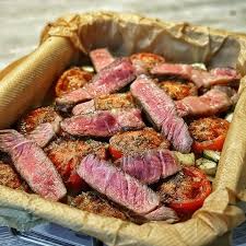 Werbung Heute Gab Es Ein Schones Jan Bull Entrecote Von Edlesfleisch Mit Tomaten Und Zucchini Aus Dem Ofen Einfach Mit Salz Pfeffer Braune Food Beef Steak