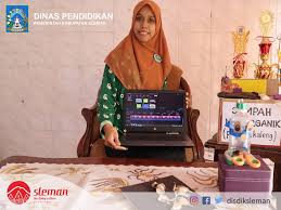 26 gambar mewarnai terbaru untuk anak tk paud sd tayo tobot dll. Antisipasi Corona Guru Paud Ciptakan Ape Parpaduan Digital Dan Konvensional Untuk Belajar Di Rumah Dinas Pendidikan Kabupaten Sleman