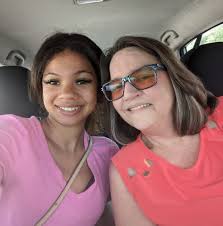 Recommendation for a hotel near Grand Ole Opry… like across the street or  very close walking distance to it. Not the Gaylord… it's too pricey since  we will only be sleeping there