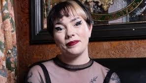 Laura Heeney's Instagram, Twitter & Facebook