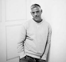 Born in essex on september 22, 1963, the kamen brothers had a mixed barry and nick became muses for petri after meeting him in a clothes shop and they immediately made them the poster boys for a generation tired. Motel Assimilate Elutasitott Nick Kamen 2014 Cayshconcierge Org