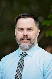 Eric Holsomback's Instagram, Twitter & Facebook