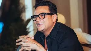 Silvestre Dangond reúne a grandes compositores y productores en su hogar