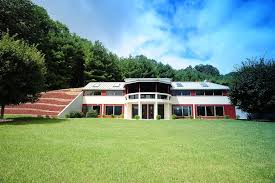Rural Retreat Home For Sale Earth Sheltered Earth Sheltered Homes Earth Homes