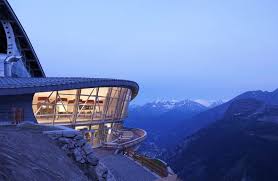 Departures ↑ from the malcesine station begin at 9:00 am and continue at regular intervals during the periods indicated in the table below. Skyway Monte Bianco By Paolo Castelli S P A Architecture Unique Buildings Skyway